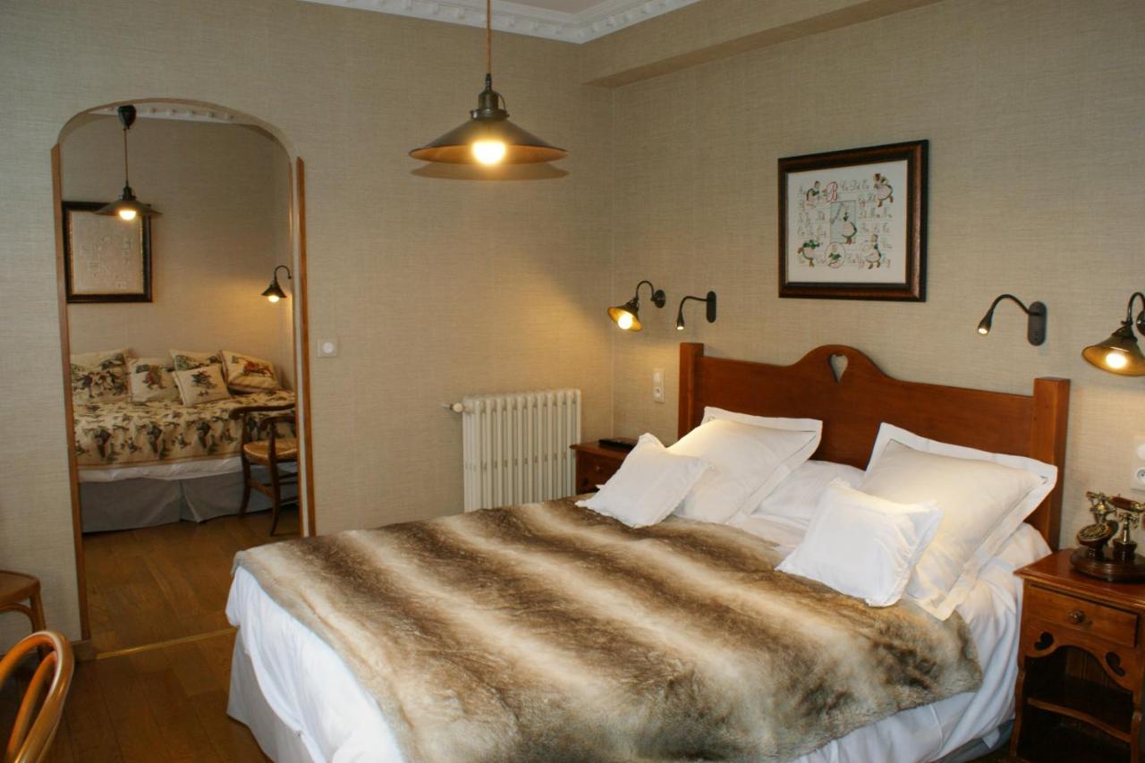 Hotel Du Lion D'Or Cauterets Buitenkant foto